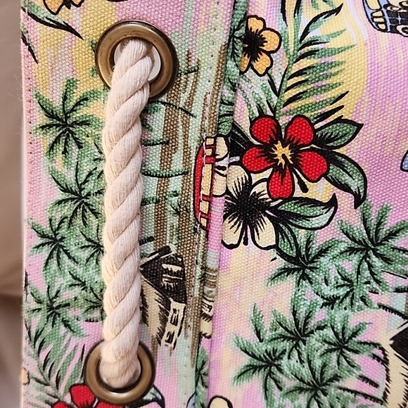 Joe Boxer Women's Beach Tote/Backpack New - Picture 7 of 8